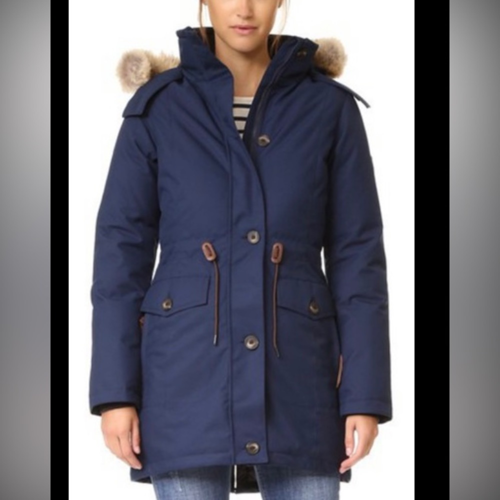 Quartz Co. Laurentia Coyote Fur Down Parka in navy